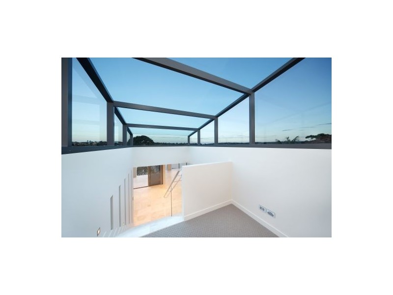 1 Binaville Avenue, Burraneer NSW 2230