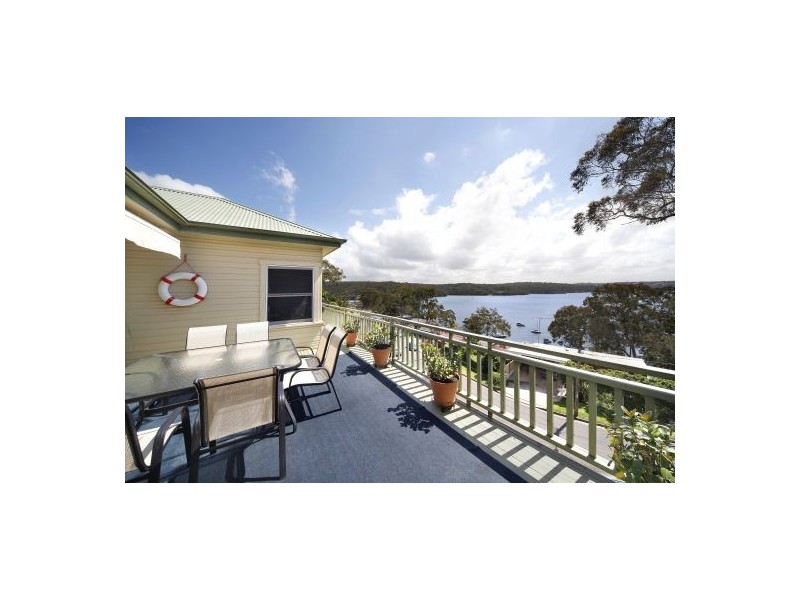32 Immarna Ave, Lilli Pilli NSW 2229