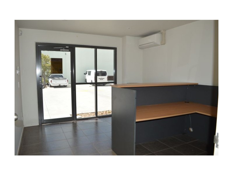 12/55-57 Commerce Crct, Yatala QLD 4207