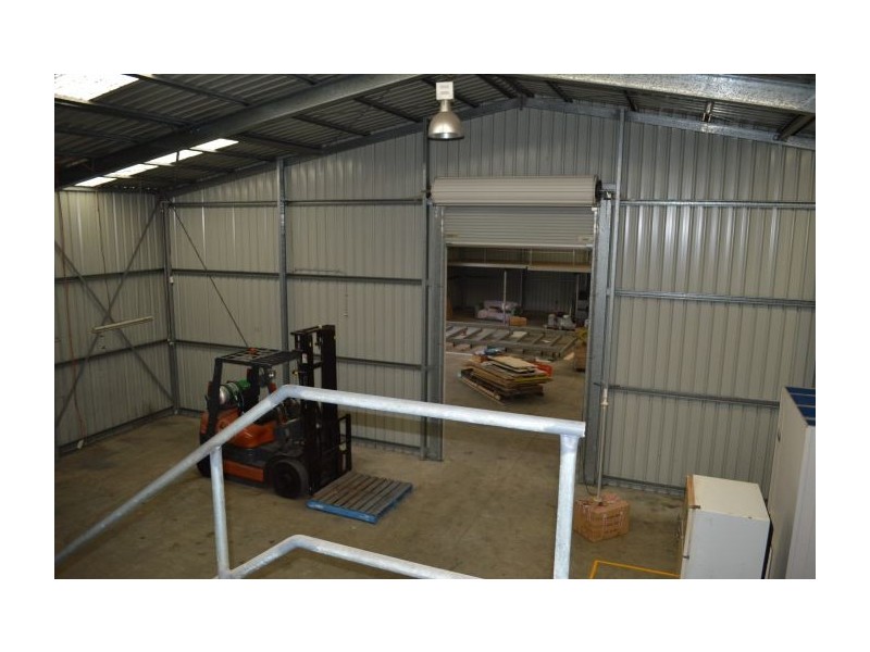 33 Production Avenue, Molendinar QLD 4214