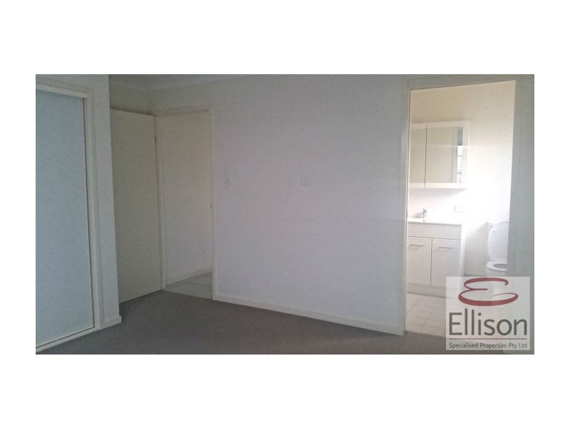 1/2 Auburn Court, Ormeau QLD 4208