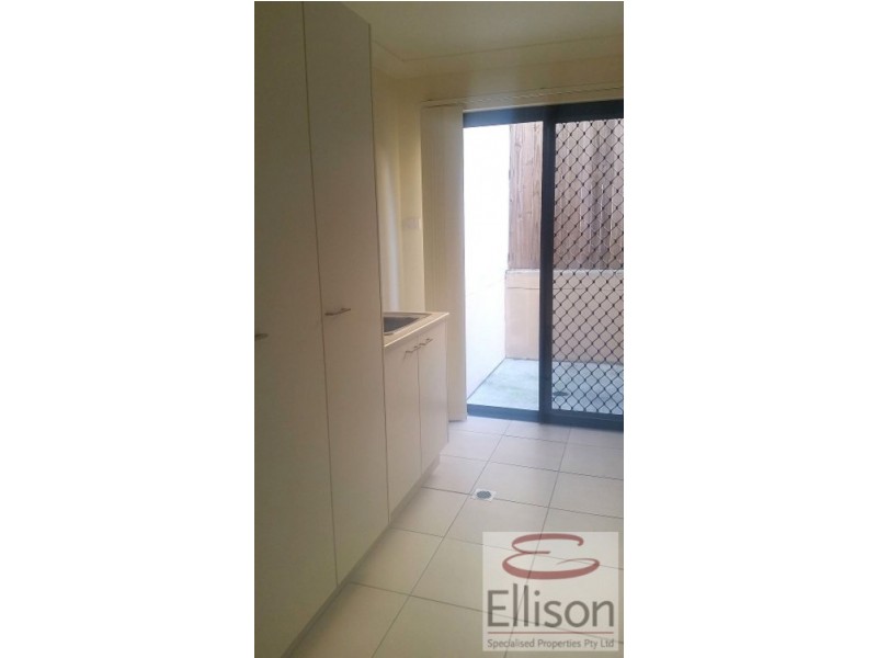 1/2 Auburn Court, Ormeau QLD 4208