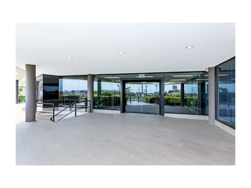 1 Swann Rd, Taringa QLD 4068