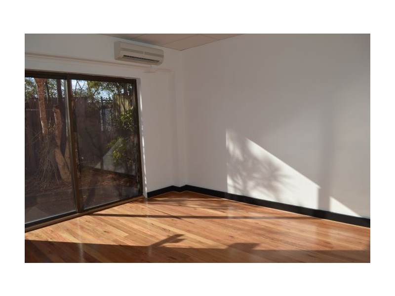 1/24 Vanessa Blvd, Springwood QLD 4127