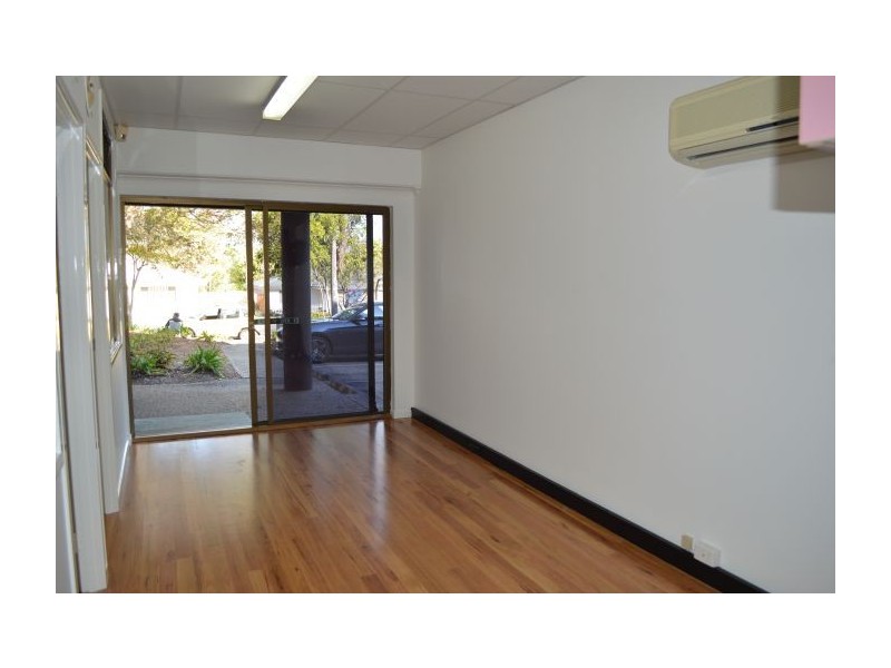 1/24 Vanessa Blvd, Springwood QLD 4127