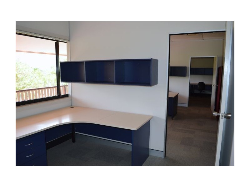 16 Vanessa Blvd, Springwood QLD 4127