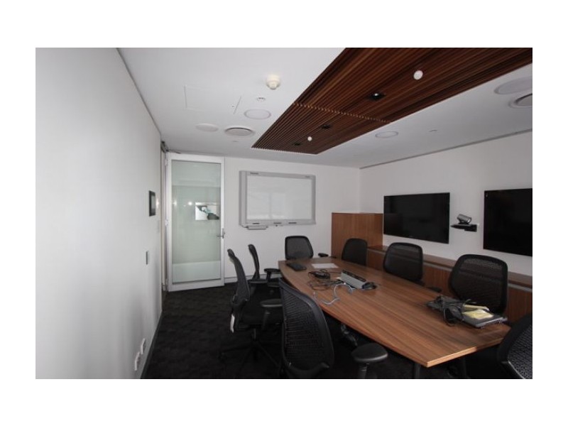Suite 8.01/303 Coronation Drive, Milton QLD 4064