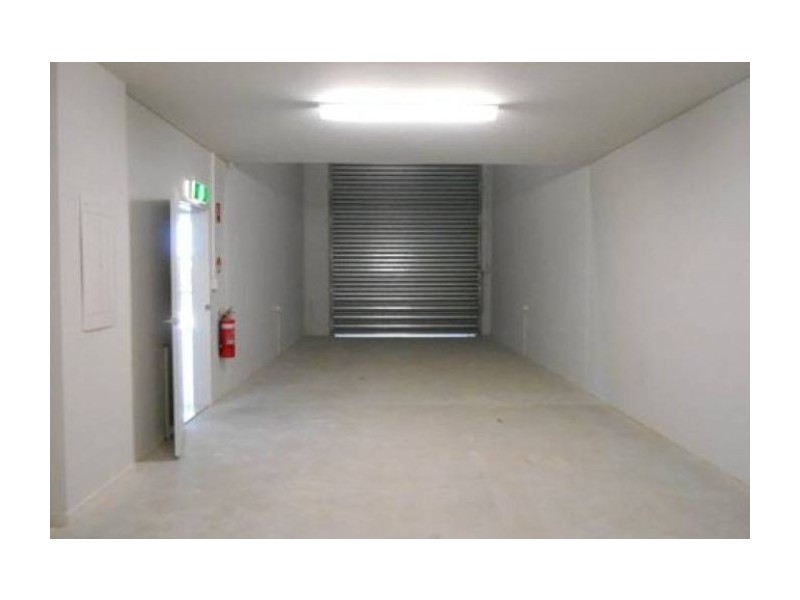 4/3 Millennium Circuit, Helensvale QLD 4212