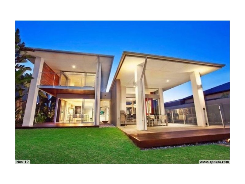 822 Legend Trail Road, Robina QLD 4226