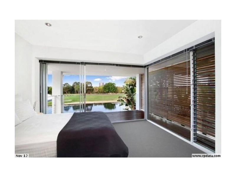 822 Legend Trail Road, Robina QLD 4226
