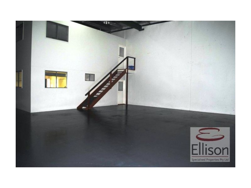 2/8 Flint Court, Varsity Lakes QLD 4227