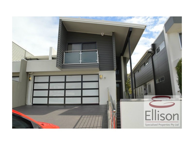 38 St Catherines Terrace, Wynnum QLD 4178