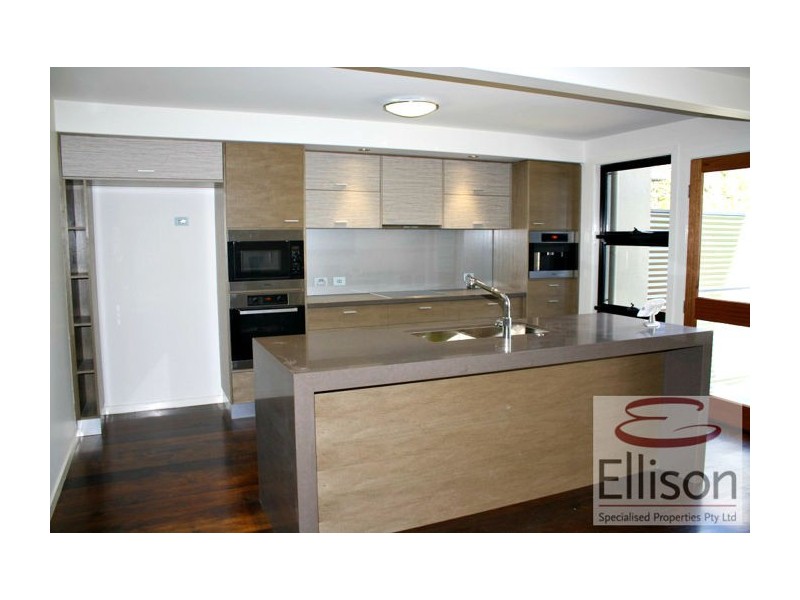 38 St Catherines Terrace, Wynnum QLD 4178