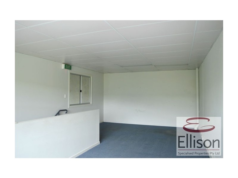 33/8 Riverland Drive, Loganholme QLD 4129