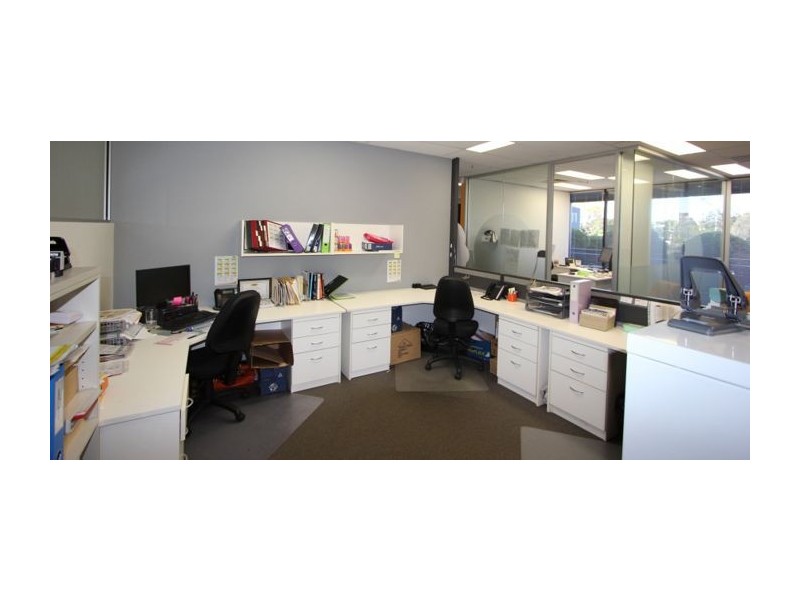 Suite 2/301 Coronation Drive, Milton QLD 4064