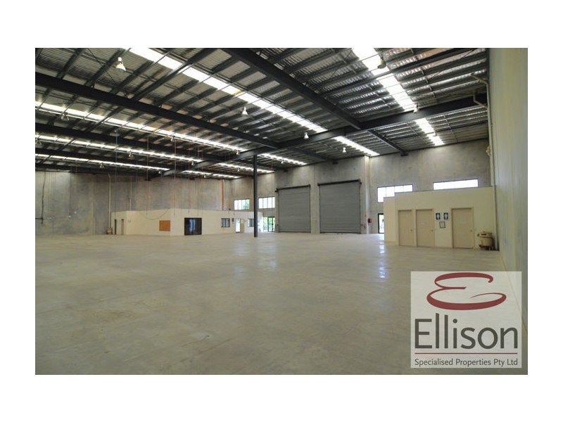 33 Nealdon Drive, Meadowbrook QLD 4131
