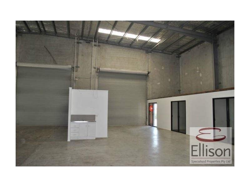 352 Brisbane Road, Arundel QLD 4214