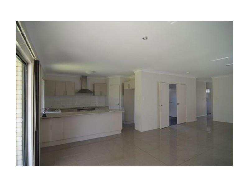 4 Everest Street, Sunnybank QLD 4109