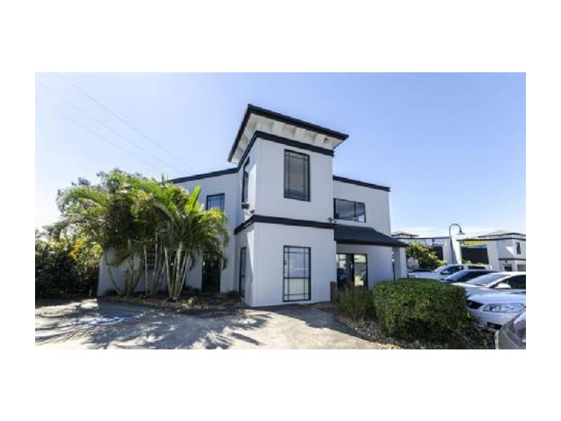 2/62-64 Siganto Drive, Helensvale QLD 4212