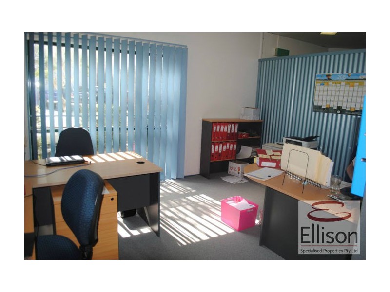 2/62-64 Siganto Drive, Helensvale QLD 4212