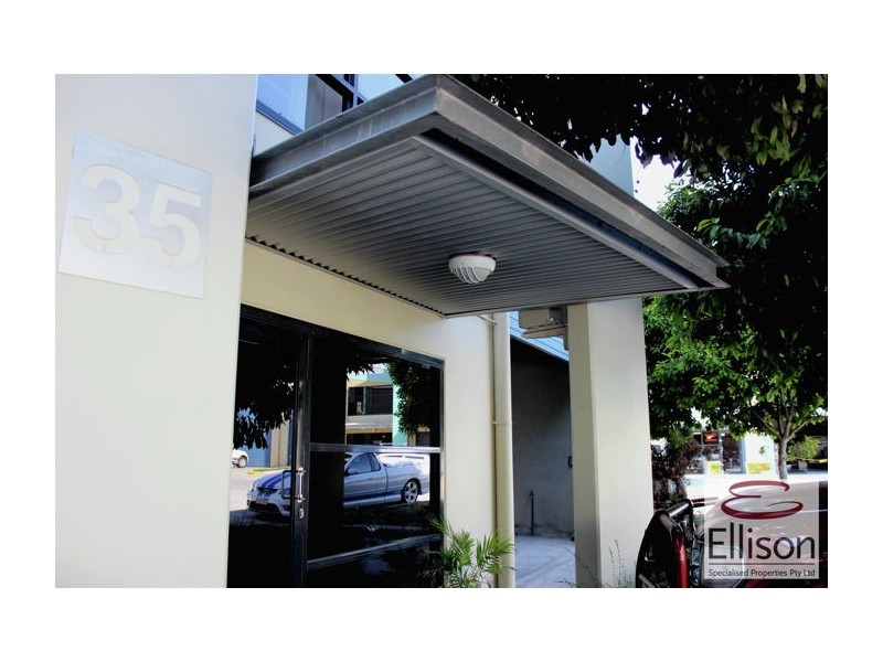 35/8 Riverland Drive, Loganholme QLD 4129