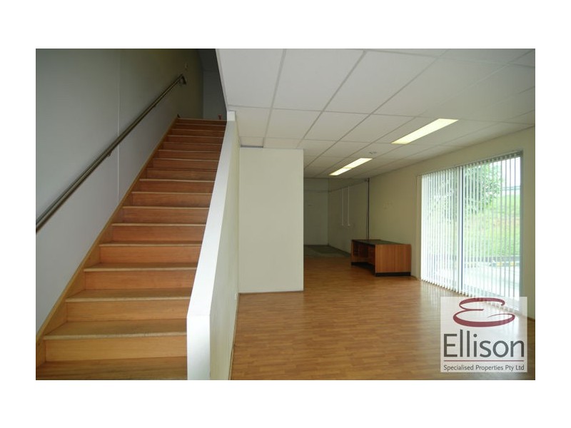 8/3-19 University Drive, Meadowbrook QLD 4131