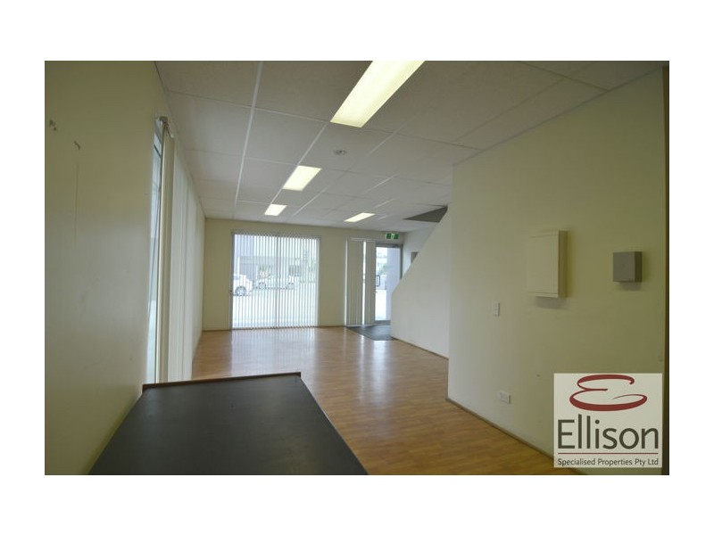 8/3-19 University Drive, Meadowbrook QLD 4131