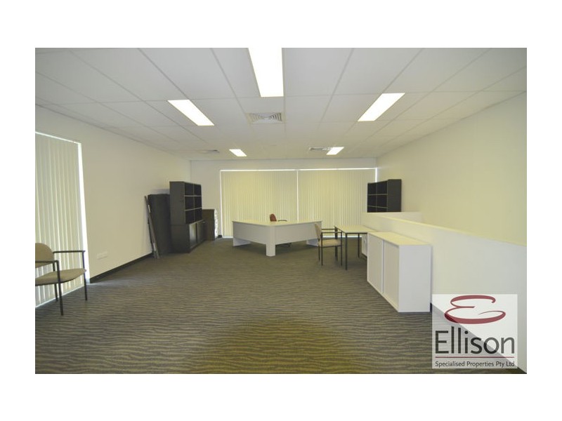 8/3-19 University Drive, Meadowbrook QLD 4131