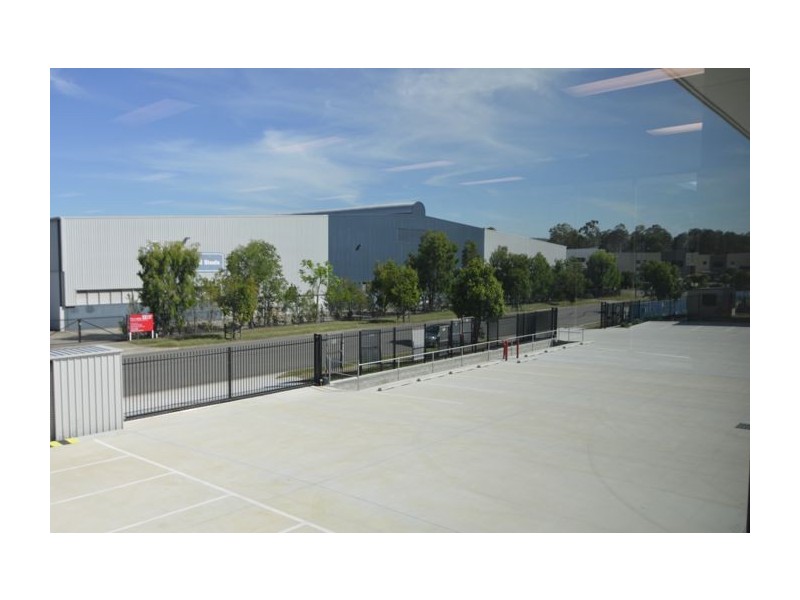 2/8 Freight Street, Yatala QLD 4207