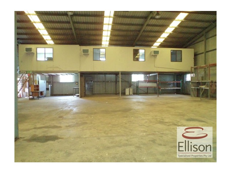 4/207 Queens Road, Kingston QLD 4114