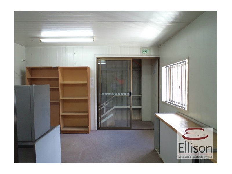 4/207 Queens Road, Kingston QLD 4114