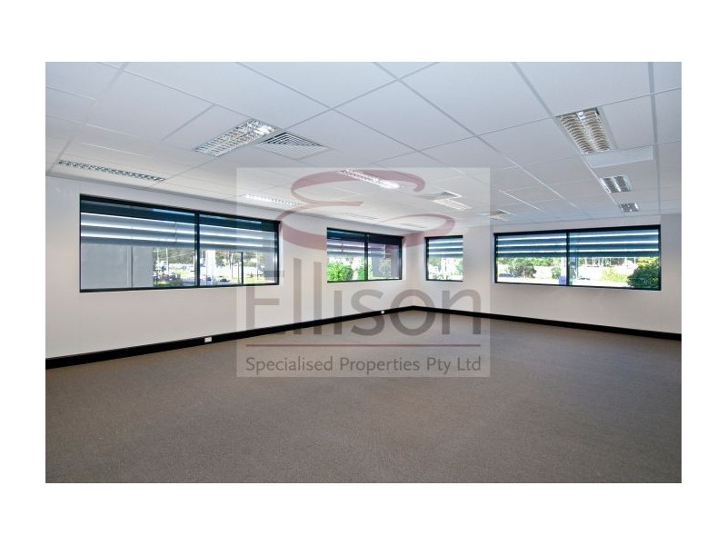 3914 Pacific Highway, Loganholme QLD 4129