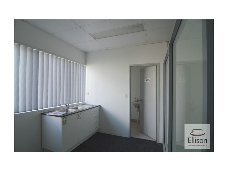 2/28 Eurora Street, Kingston QLD 4114