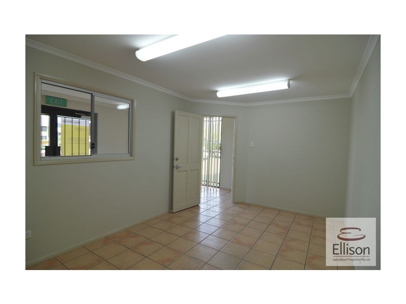 2/61-71 Nestor Drive, Meadowbrook QLD 4131