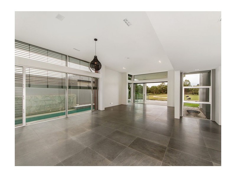 822 Legend Trail Road, Robina QLD 4226