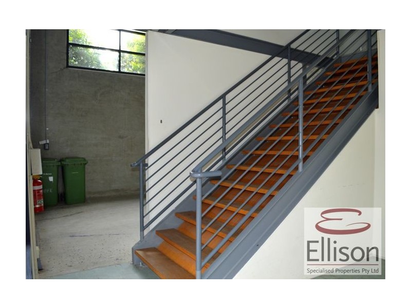 33/8 Riverland Drive, Loganholme QLD 4129