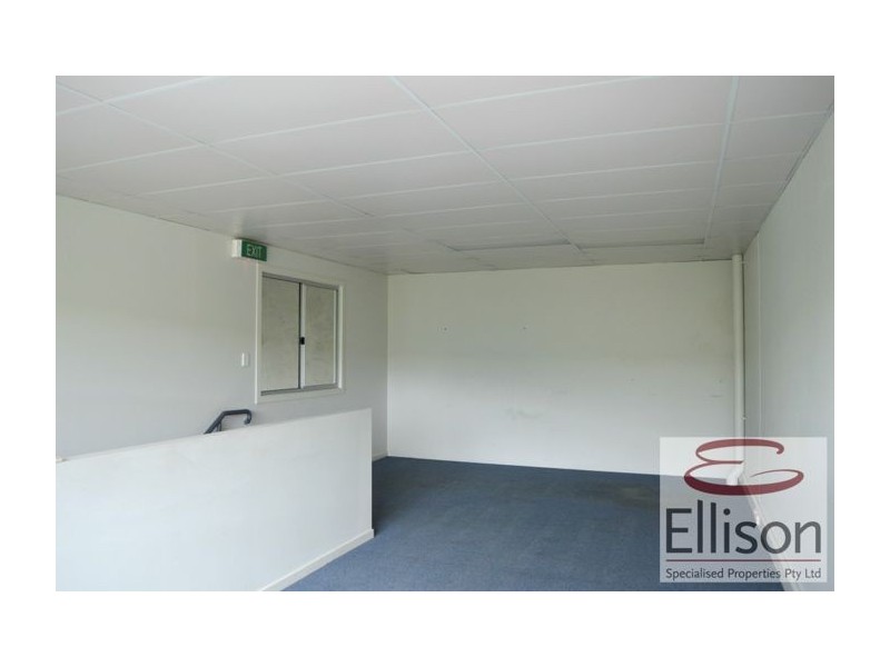 33/8 Riverland Drive, Loganholme QLD 4129