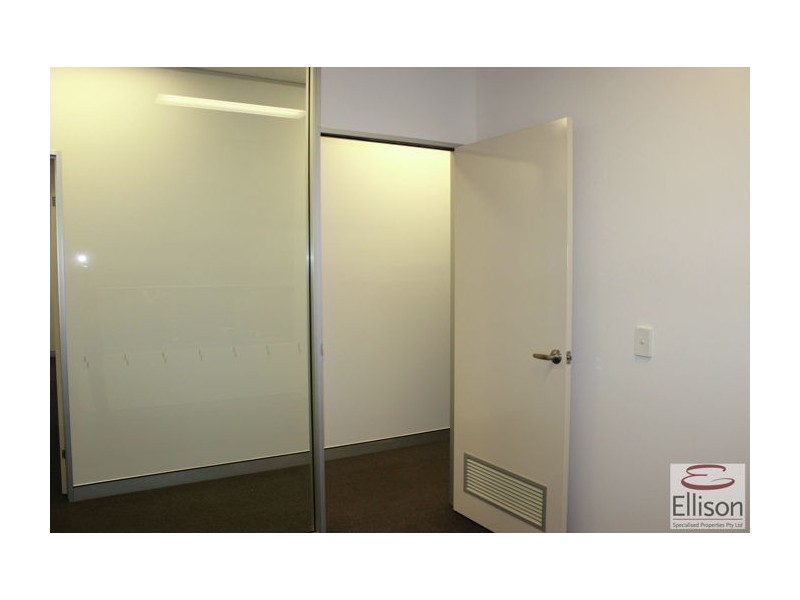 3/3950 Pacific Highway, Loganholme QLD 4129