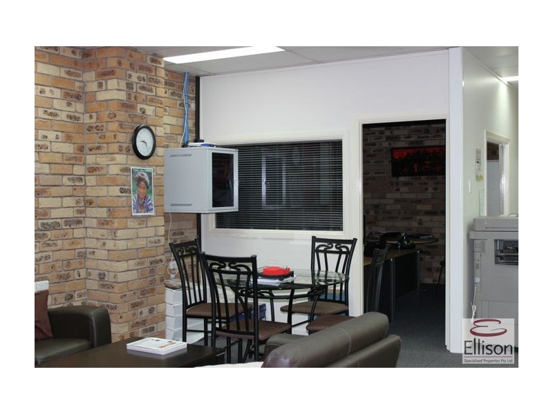 1/3998 Pacific Highway, Loganholme QLD 4129