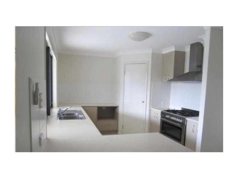 16 Summerlea Crescent, Ormeau QLD 4208