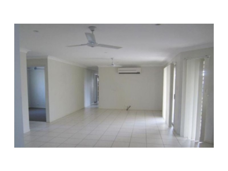 16 Summerlea Crescent, Ormeau QLD 4208