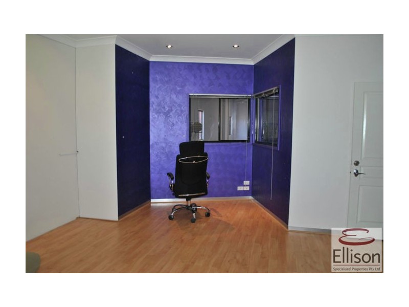 1/46 Siganto Drive, Helensvale QLD 4212