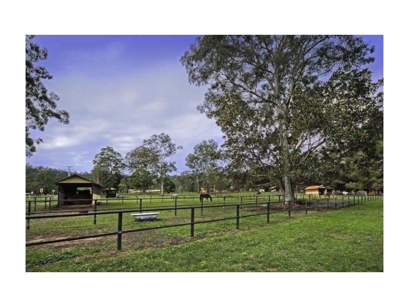 767 Tamborine Oxenford Road, Upper Coomera QLD 4209