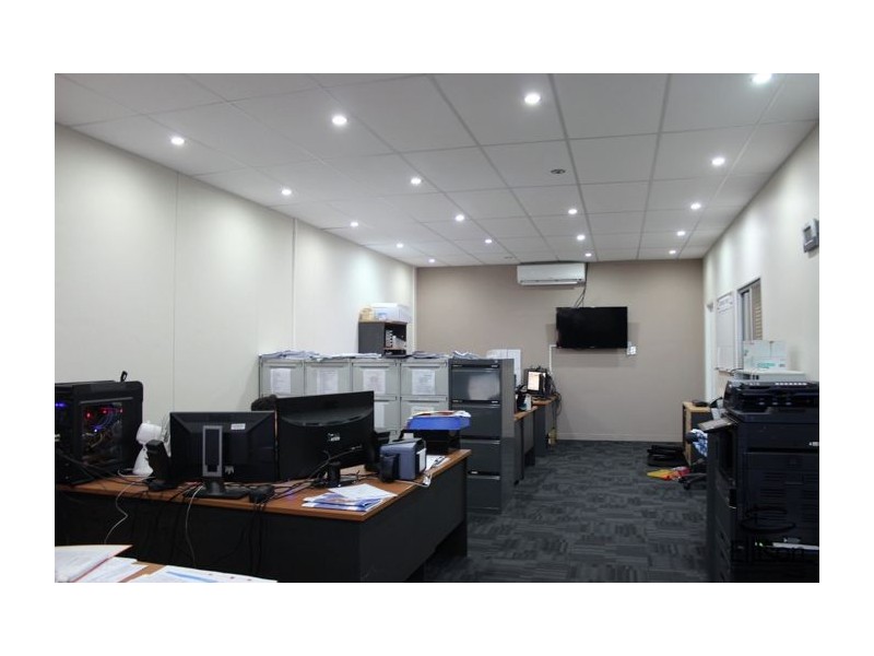 4 & 5/13 Logandowns Drive, Meadowbrook QLD 4131