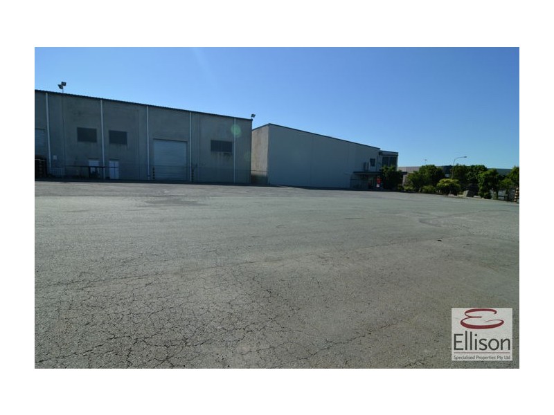 38-40 Meakin Road, Meadowbrook QLD 4131