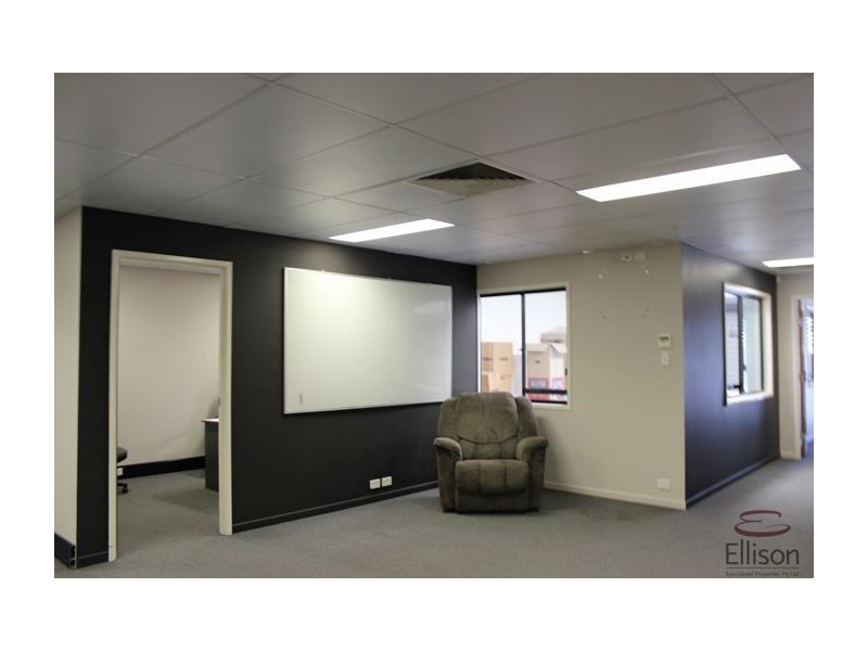 11/33 Meakin Road, Meadowbrook QLD 4131