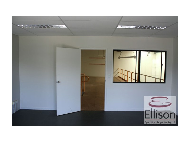 11/16 Riverland Drive, Loganholme QLD 4129