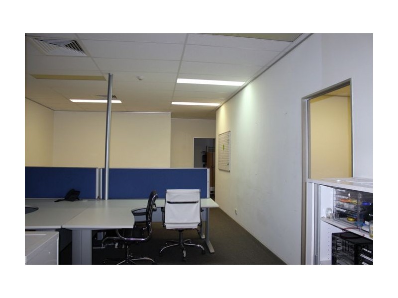 6&11/3990 Pacific Highway, Loganholme QLD 4129