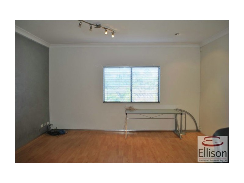 1/46 Siganto Drive, Helensvale QLD 4212