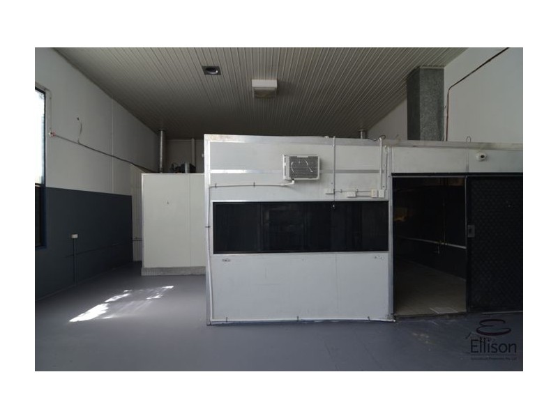 2/4 Olympic Circuit, Southport QLD 4215